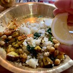 キッチン あずま - レモンを絞り♡