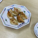 金華楼 - 焼き餃子