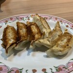 餃子の王将 - 見るからに焼きが違うo(｀ω´ )o