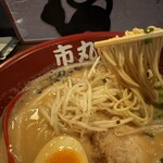 市丸屋台 - 麺ストレート太さ中間ぐらい