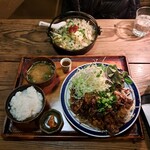 からしやクラシック - スタミナ定食(トリ)、オロチョンラーメン