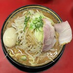 豚骨醤油ラーメン 王道家 - 