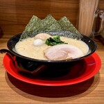 横浜家系ラーメン 角蔵家 - 