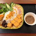 ベトナム屋台料理 ファン フォー - ブンダウマムトム bún đậu mắm tôm