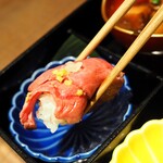Omoki - 黒毛和牛肉寿司