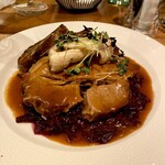 Schwarzer Stern - 料理写真:シュバイネ・ブラーテン。これは実にストレイトに古典