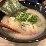 博多ラーメン 本丸亭 - 