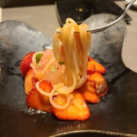 オッジ ダルマット 西麻布店 - ベースのフルーツトマトが開眼するくらい美味しい！