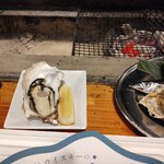 厚岸味覚ターミナル コンキリエ  - 生牡蠣
