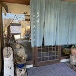 そば処 時遊庵 あさかわ - 素敵なアプローチの奥の入口