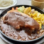 アンジェラ - フランベで仕上げる肉屋の極厚柔らかトンテキ