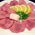 焼肉の吉田 - 塩タン（￥1200）