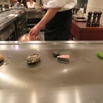 ステーキ＆ワイン シュバルージュ - 鮑_鰤