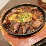 肉寿司ダイニングMEAT HOUSE - サイコロステーキ…？！