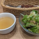 ステーキハウス松木 - オニオンスープとサラダ(240130)