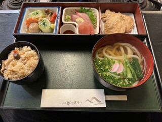 うどん割烹 どんすきー - 