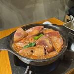 Motsuyaki Shinjukusanchoume Fujiya - レバ煮ラ