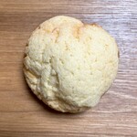 LUCKS - メロンパン 140円