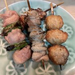 ちゃんこ井筒 - 焼き鳥4本盛