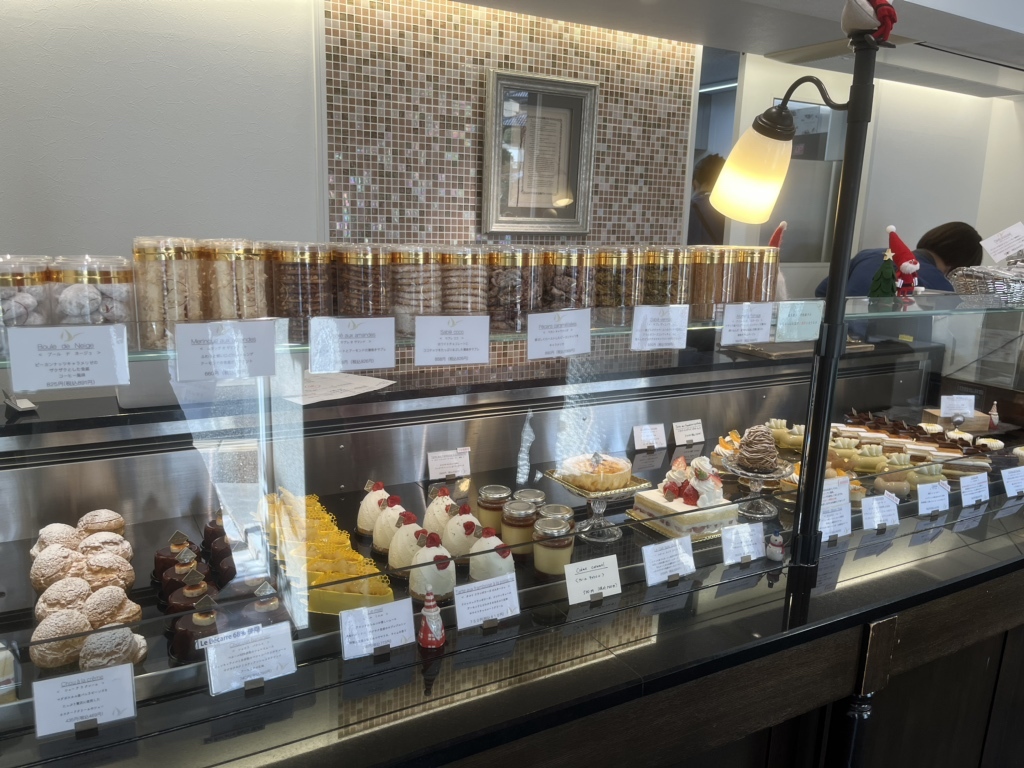 ジュールグーフェ　ル　リーヴルドゥパティスリー LOCATIONS - JL Patisserie