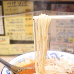 Tanaka Tarou - たんたん麺の麺
