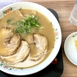 Gyouza No Oushou - こってりラーメン、ニンニクトッピング