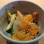 すしやのたい悟 - 菜の花、芽葱、平貝、青柳の酢味噌
