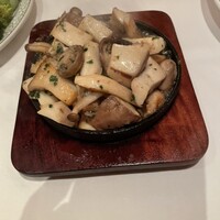 ロウリーズ・ザ・プライムリブ 恵比寿ガーデンプレイス店 - 