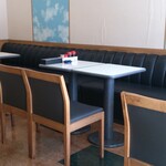 グリル八城 - 店内