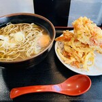 à la 麓屋 - かき揚げ・かけ蕎麦・生卵トッピング