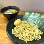 和味亭 - ・温つけ麺 極太麺 950円/税込
・煮たまご 100円/税込