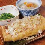 居酒屋あきねい - とちお揚げ（手前）350円