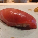 すしやのたい悟 - 塩釜の本鮪中トロ
