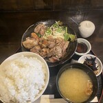 大いなる樹 - 鶏もも定食880円