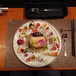 233174817 - 世界一食べにくい前菜