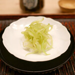 緒方 - 「先付」蕗寿司