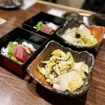 海鮮問屋 地魚屋 - 前菜/ やみつき白菜    個別盛りで届くのが嬉しい♡