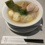 ワンタン麺専門店 たゆたふ - 特製雲呑麺(白だし)  ¥1200