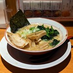 カミナリ飯店 - 濃厚鶏白湯醤油