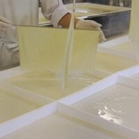 ■毎日作りたての湯葉（ゆば）をお届け