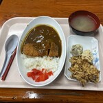 長岡技術科学大学 第一食堂 - カツカレー（税込み３６０円）と天ぷら（１００円）