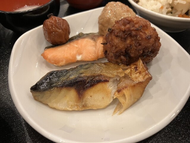 グローバルキッチン ハタゴ ドーミイン本八戸（Global Kitchen Hatago） - 本八戸（日本料理）の写真