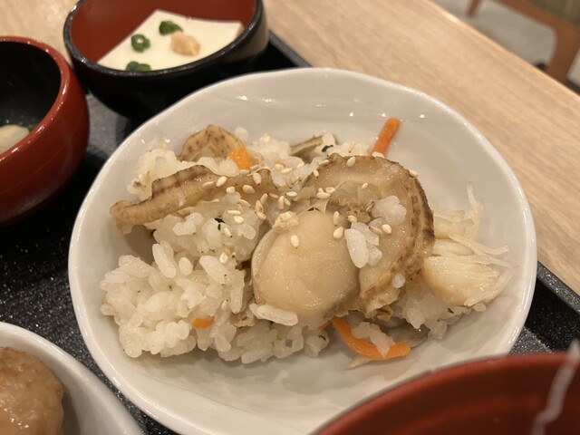 グローバルキッチン ハタゴ ドーミイン本八戸（Global Kitchen Hatago） - 本八戸（日本料理）の写真