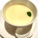 菜香新館 - なめらかな杏仁豆腐