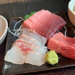 まるうお - 朝どれ鯛と鮪の刺身