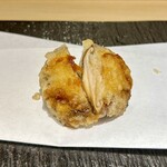 Kyoubashi Tempura To Sushi Ishii - 椎茸と蟹真丈