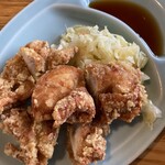 支那そば餐休 - Lセット(唐揚げ3個とコールスロー)