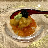 京橋 天冨良と鮨 いしい - 雲丹いくらキャビアの子丼