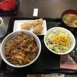 なか卯 - 和風牛丼唐あげサラダセット530円