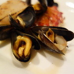 メゾン ドゥ アッシュ - ムール貝、ホタテ、オマール海老のソテー